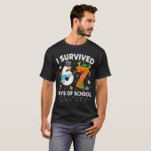 Ik heb 67 dagen school overleefd Grappige meme zes T-shirt (Voorkant volledig)