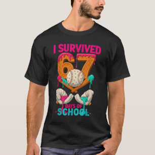 Ik heb 67 dagen school overleefd Ijsje Zes Zeven M T-shirt