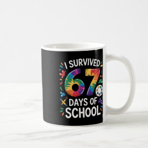 Ik heb 67 dagen school overleefd Meme Vrouwelijke Koffiemok