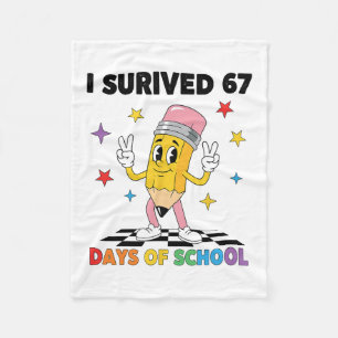 Ik heb 67 dagen school overleefd Six Seven meme vo Fleece Deken