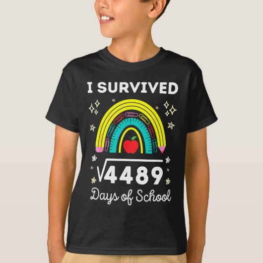 Ik heb 67 dagen school overleefd Student Square Ro T-shirt (Voorkant)