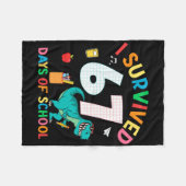 Ik heb 67 dagen school overleefd Trex Grappig 67 L Fleece Deken (Voorkant (Horizontaal))