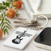 Ik heb alleen liefde nodig en gitaar spelen. sleutelhanger (Voorkant Rechts)