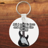 Ik heb alleen liefde nodig en gitaar spelen. sleutelhanger (Voorkant)