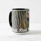 Ik heb alleen mijn koffie nodig, slaperige eekhoor mok (Voorkant links)