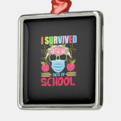 Ik heb dagen van school overleefd metalen ornament (Links)