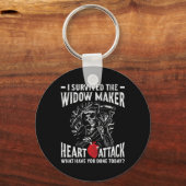 Ik heb de hartaanval van de weduwenmaker overleefd sleutelhanger (Voorkant)