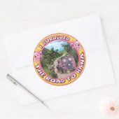 Ik heb de weg naar Hana overleefd Ronde Sticker (Envelop)