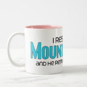 Ik heb een bergbeker gered (Mannelijke hond) Tweekleurige Koffiemok (Links)