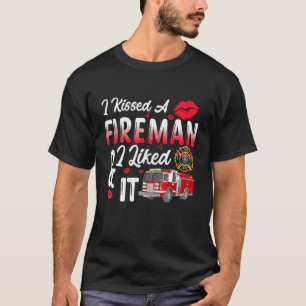 Ik heb een brandweerman gekust en ik vond het grap t-shirt