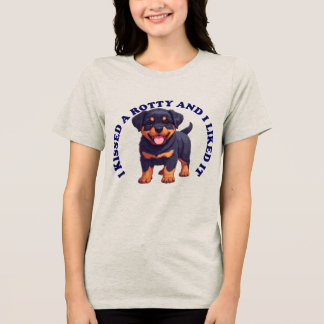 Ik heb een Rottweiler-puppy gekust Tri-Blend Shirt