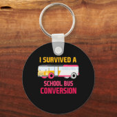 Ik heb een schoolbusconversie overleefd sleutelhanger (Voorkant)