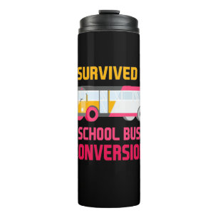 Ik heb een schoolbusconversie overleefd thermosbeker