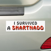 Ik heb een Shartnado overleefd! Rood Bumpersticker (Op auto)