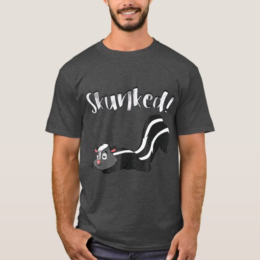 Ik heb een Skunked Board Card Games Skunk T-shirt (Voorkant)