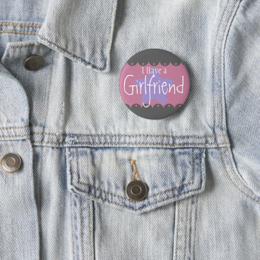 "Ik heb een vriendin", 2¼-inch Button (In situ)