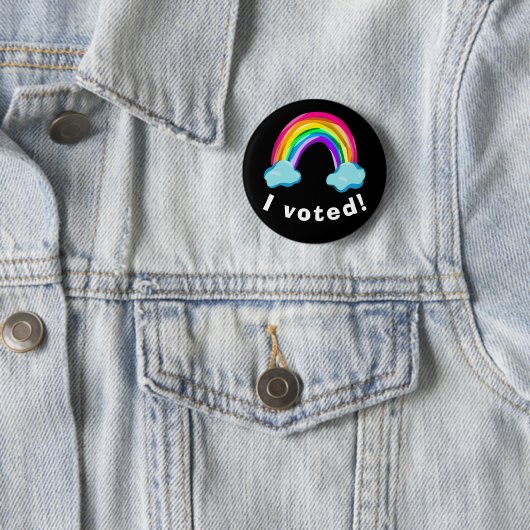 "Ik heb gestemd!" Rainbow Pin Button (In situ)