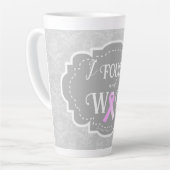 Ik heb gevreesd en gewonnen | Borstkanker Overlevi Latte Mok (Linkerhoek)