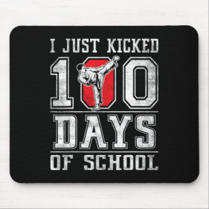 Ik heb gewoon 100 dagen school karate gevierd 100 muismat