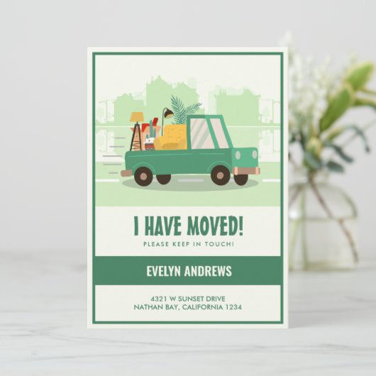 Ik heb groene auto op de weg verplaatst bewegend aankondiging (Staand voorkant)