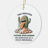 Ik heb het gevoel dat deze gezouten pistachenoten  keramisch ornament (Links)