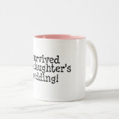 Ik heb het huwelijk van mijn dochter overleefd tweekleurige koffiemok (Voorkant rechts)