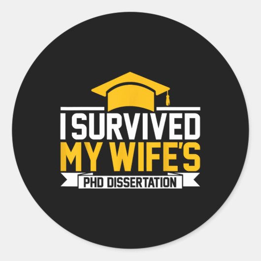 Ik heb het proefschrift van mijn vrouw overleefd ronde sticker (Voorkant)