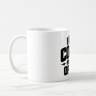 Ik heb koffie nodig, niet jouw mening typografie o koffiemok