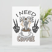Ik heb meer koffie nodig shirt Kleding met een est Kaart (Staand voorkant)