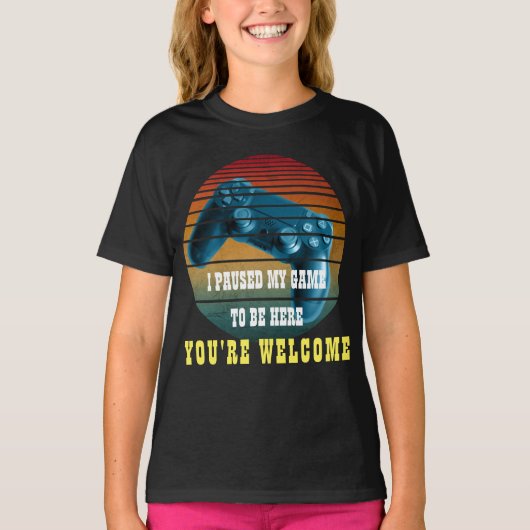 IK HEB MIJN GAME GESPECIALISEERD OM HIER TE ZIJN. T-SHIRT (Voorkant)