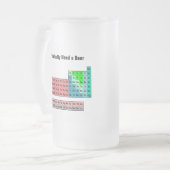Ik heb regelmatig een bier nodig - Periodic Table Matglas Bierpul (Voorkant links)