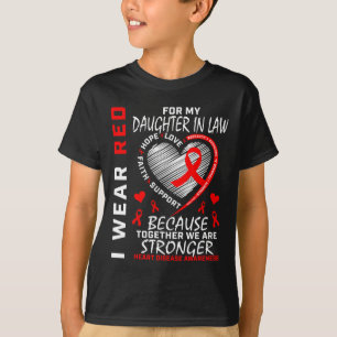 Ik heb rood Draag voor mijn dochter in de rechtse  T-shirt