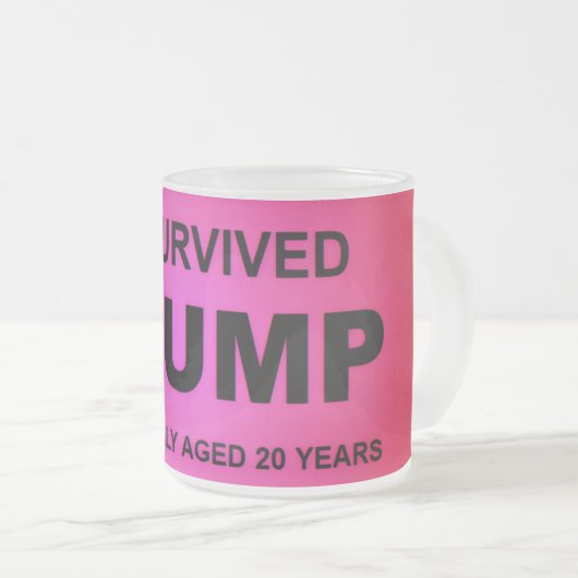 Ik heb tRUMP overleefd Matglas Koffiemok (Voorkant rechts)
