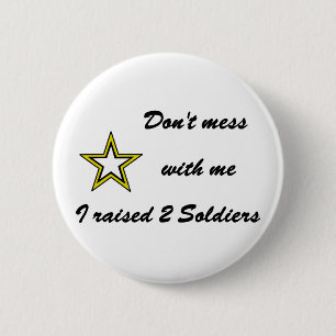 Ik heb twee soldaten opgevoed. ronde button 5,7 cm