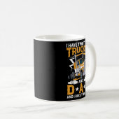 Ik heb twee tieten, een boer en een vader. koffiemok (Voorkant rechts)