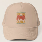 Ik heb twee titels, broer en gamer, grappige gamer trucker pet (Voorkant)