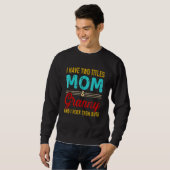 Ik heb twee titels: mama en oma. trui (Voorkant volledig)