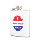 Ik heb vandaag bijna gebonkt heupfles (Links)