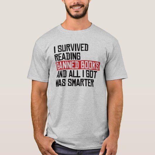 Ik heb verboden boeken gelezen t-shirt (Voorkant)