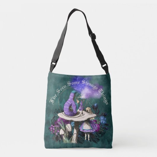 Ik heb wat vreemde dingen gezien in Wonderland. Crossbody Tas (Achterkant)