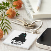 Ik herinner me Shadows - Glitched Hooded Figure De Sleutelhanger (Voorkant Rechts)