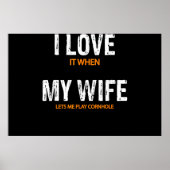 Ik hou ervan als mijn vrouw me laat Cornhole spele Poster (Voorkant)