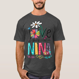 Ik hou ervan Nina Grandma Mimi Nana Gigi te noemen T-shirt