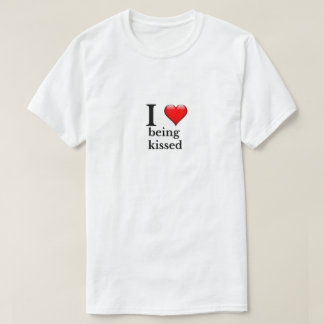 Ik hou ervan om gekust te worden t-shirt
