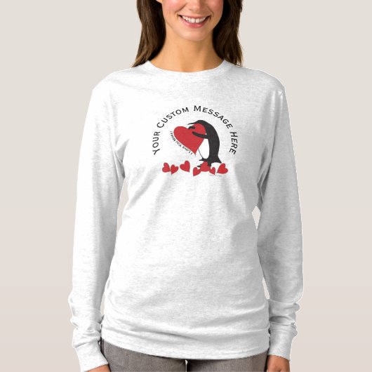 Ik hou meer van je! Schattigee pinguïn en het rode T-shirt (Voorkant)