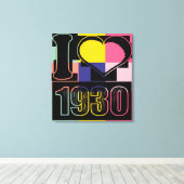 Ik hou van 1930 - Pop art Wrapped Canvas Afdruk (Insitu (Houten vloer))