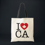 Ik hou van CA | Ik hou van Canada gepersonaliseerd Tote Bag<br><div class="desc">Laat iedereen weten hoeveel je van Canada houdt met deze aanpasbare "I Love CA" -canvas tas met retro-typografie en esdoornblad hartaccent. De perfecte manier om je trots en liefde voor show te tonen. Personaliseer door jouw naam toe te voegen. Andere steden en provincies zijn beschikbaar.</div>