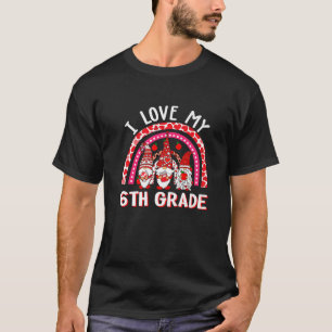 Ik hou van de 6e grade gnome harten regenboogluipa t-shirt