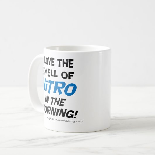 Ik hou van de geur van nitro in de mok 's ochtends (Voorkant links)