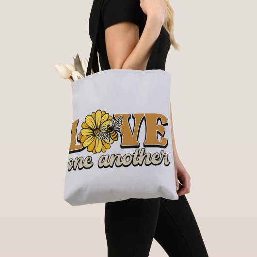 Ik hou van elkaar een andere gele hommel bij tote bag (Dichtbij)
